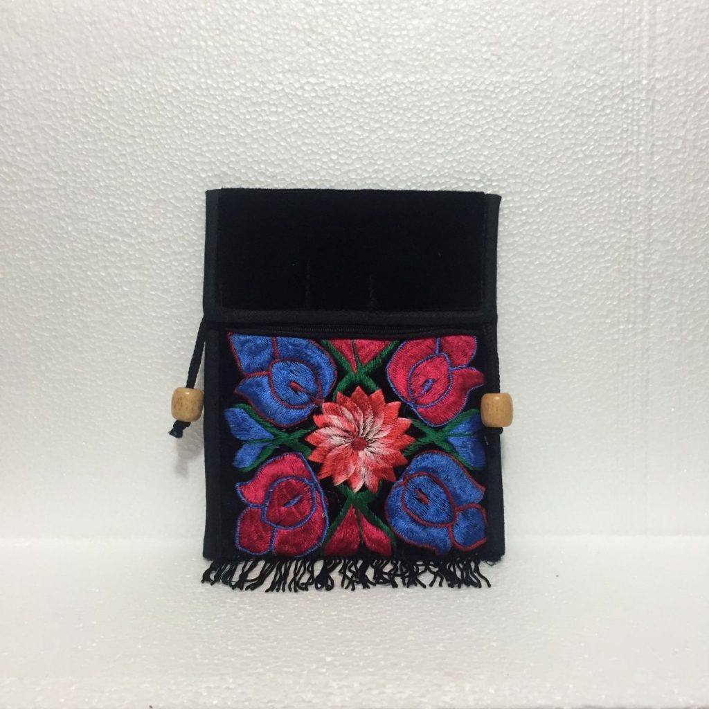 Bolso artesanal flores bordado a mano al mayoreo — Imagen 3
