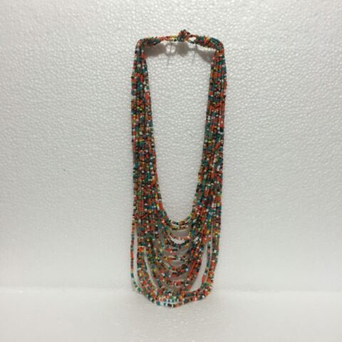 Collar artesanal de 24 hilos