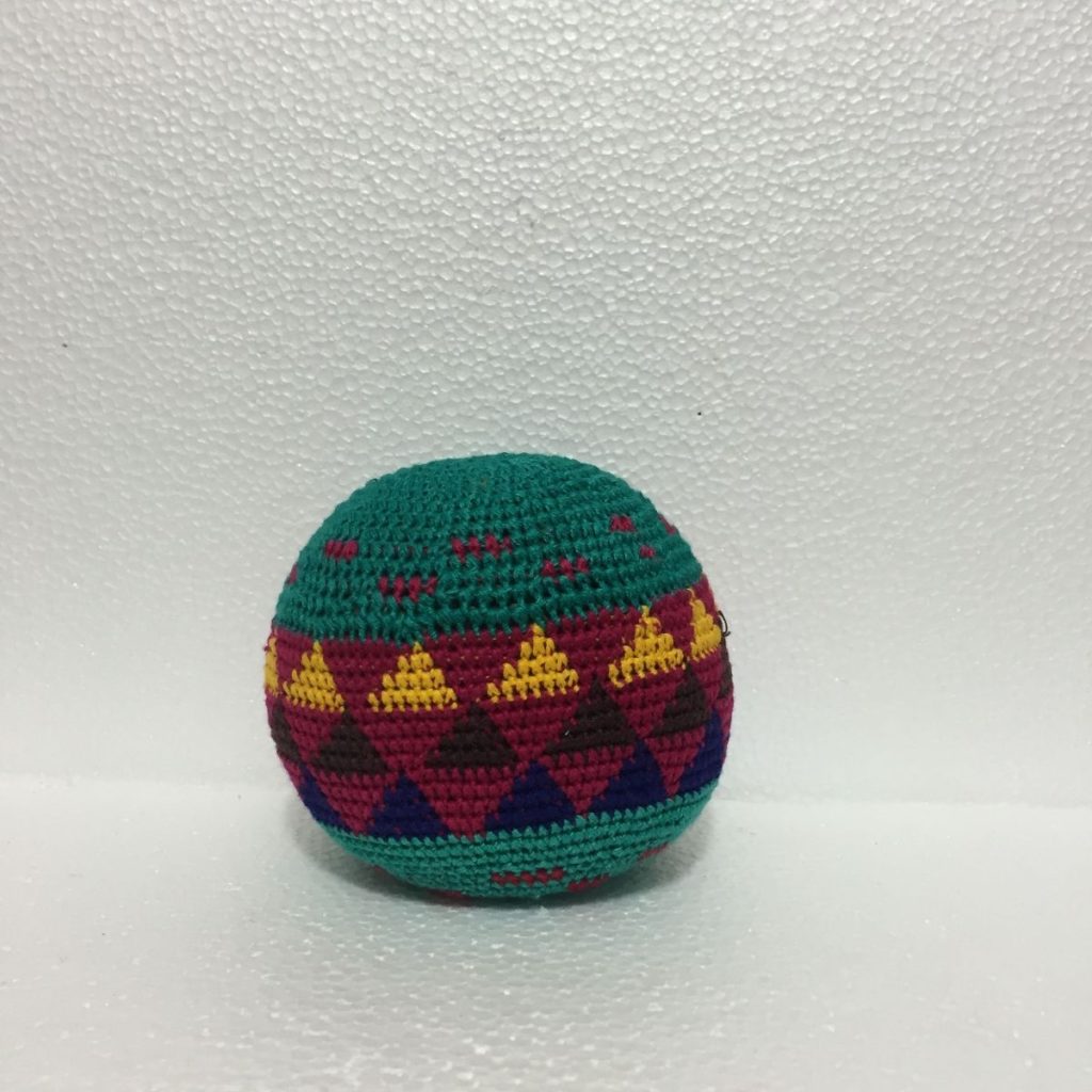 Juguete pelota artesanal tejida (grande) al mayoreo — Imagen 2