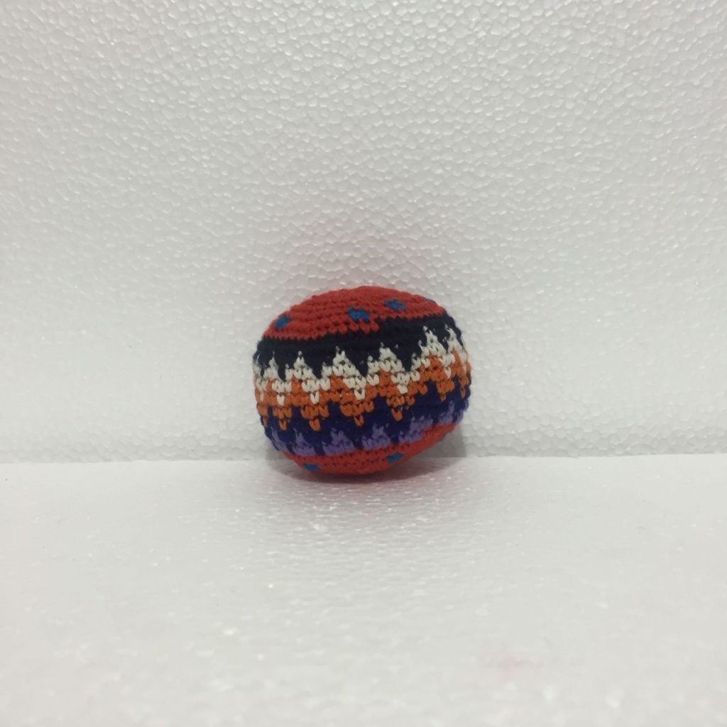 Jueguete pelota artesanal tejida (chica) al mayoreo — Imagen 3