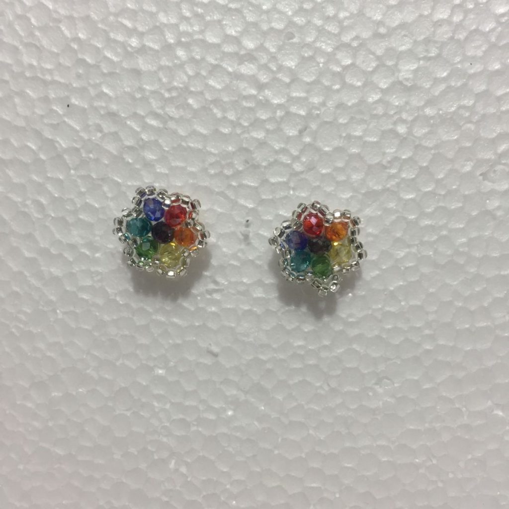 Arete artesanal estilo Pedrado De Chaquira al mayoreo — Imagen 2